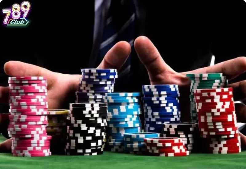 Lưu ý khi Donk Bet trong Poker